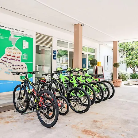 Appartement Medena-2 By Interhome Trogir