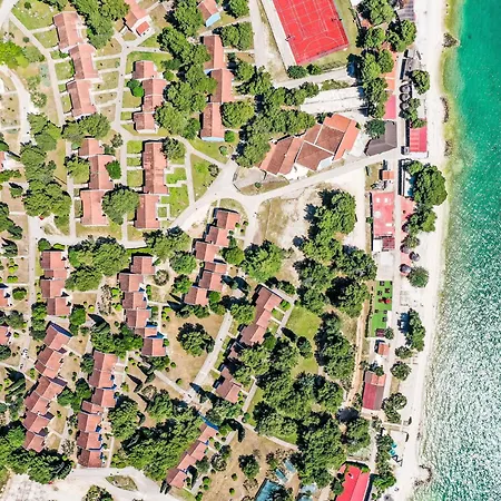 Medena-2 By Interhome Τρογκίρ